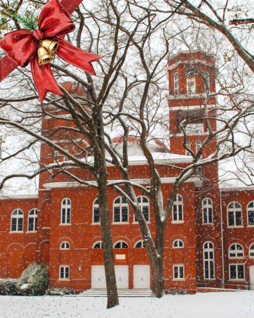 Erskine's Christmas & New Year's Schedule:
Erskine's offices will be closed Saturday, December 20th through Friday, January 2nd so that our faculty and staff can celebrate Christmas with their families!