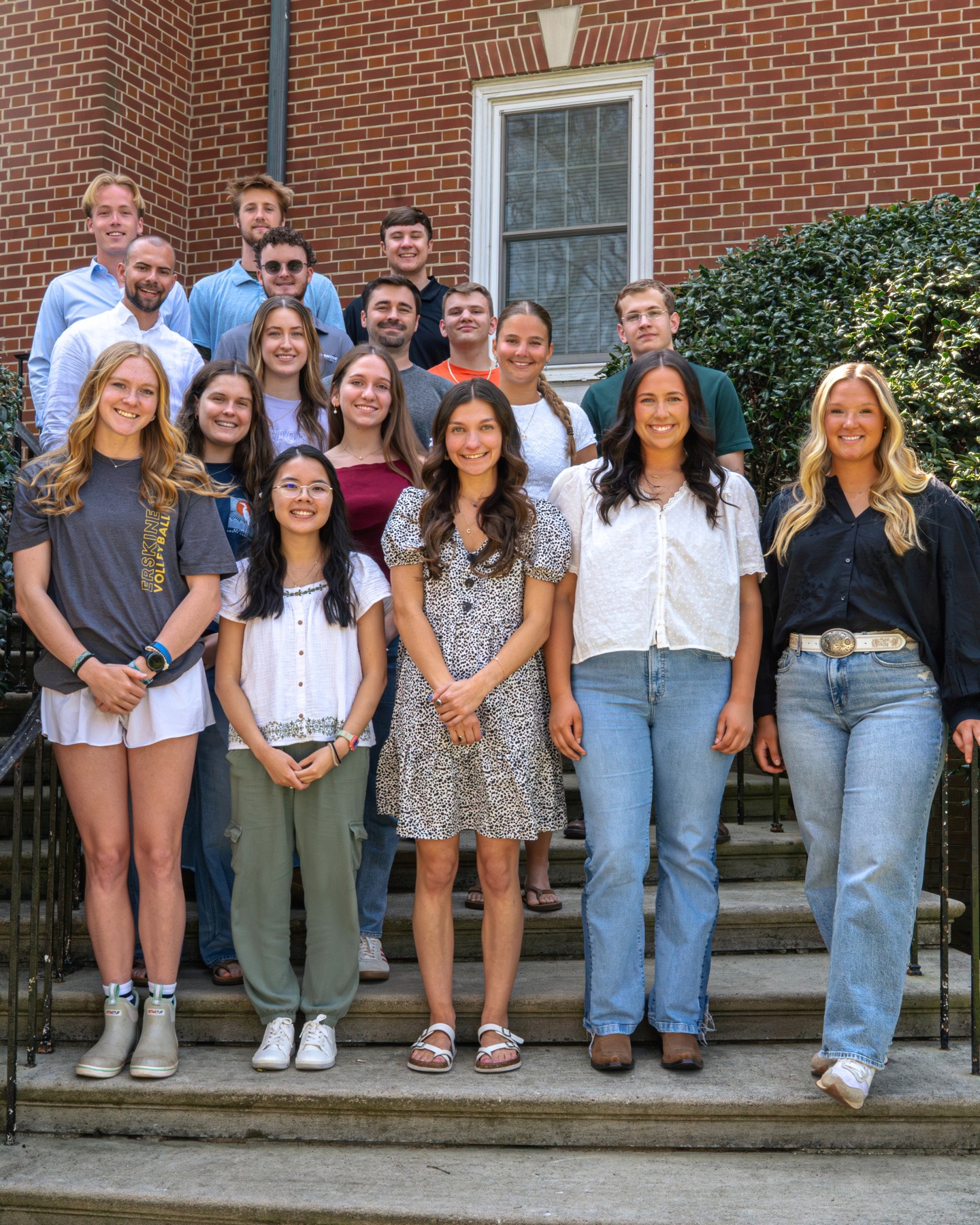 Erskine College has released the names of the 2025 Garnet Circle members! Congratulations to everyone for your hard work (and those not pictured)!
Link in bio to read more!
