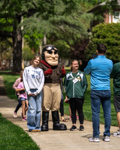 Get ready...Alumni Day is tomorrow! 🎉 It's going to be a beautiful day on campus, with lots of activities to choose from. Check out the schedule of events at the link in our bio! Can't wait to see you there!

#erskinecollege