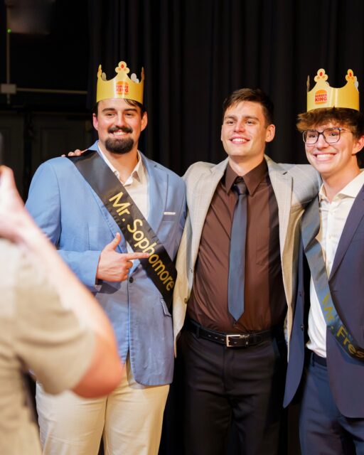 Pics from Mr. Erskine, put on by the Euphie Women! 👑 @euphiewomen
◦
◦
◦
#erskine #upstatesc #duewestsc #erskinealumni #greenvillesc #greenwoodsc #collegelife #campusvibes #collegecampus #collegestudents #collegebound #collegeexperience #collegegoals #studentlife #campusevents #studygram #campusinspo #collegecommunity #campusgoals #campusphotography #collegestudytips #goldenboy #southcarolina #dormlife #simpsonvillesc #columbiasc #collegefootball