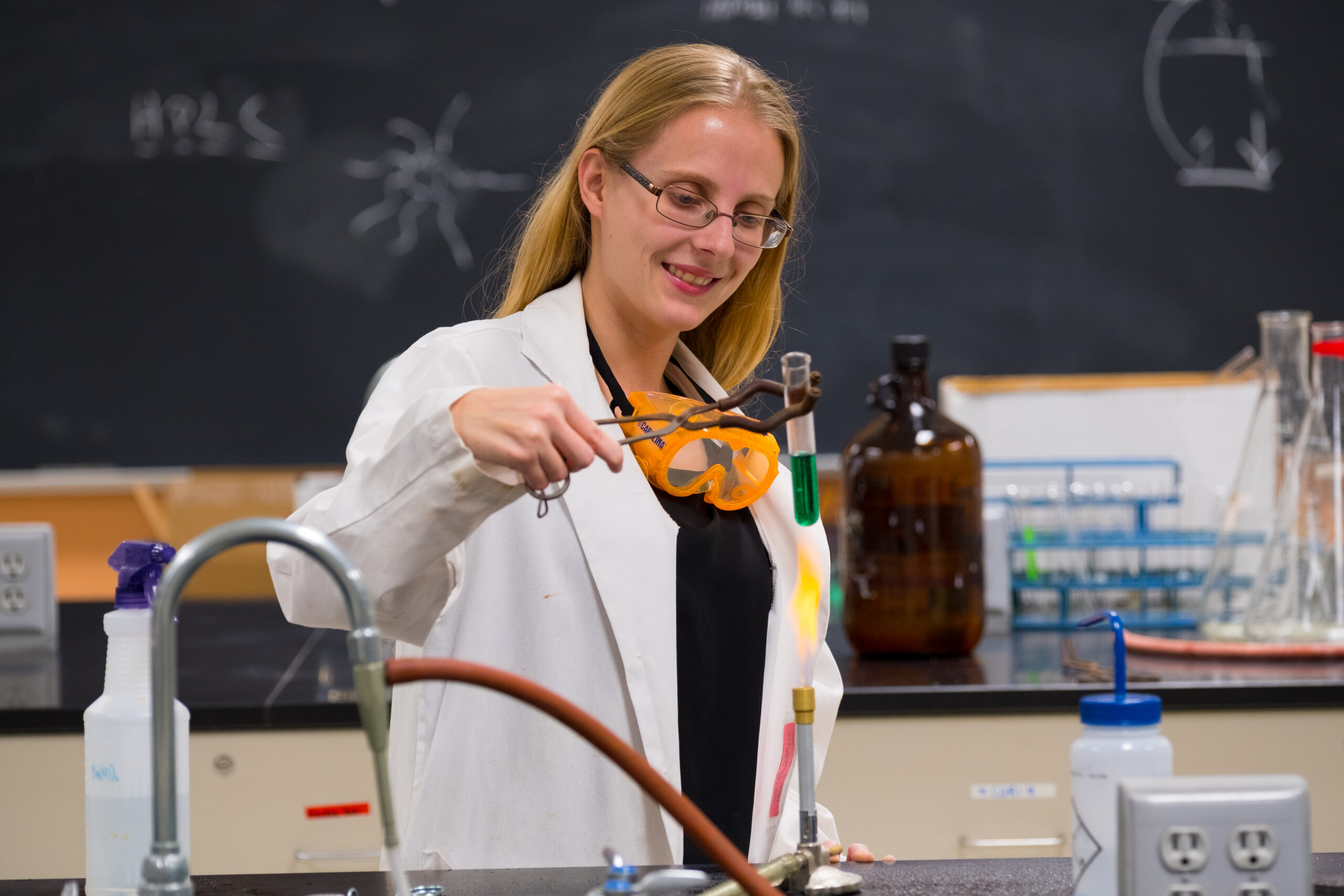 Earn a B.A. or B.S. in Chemistry