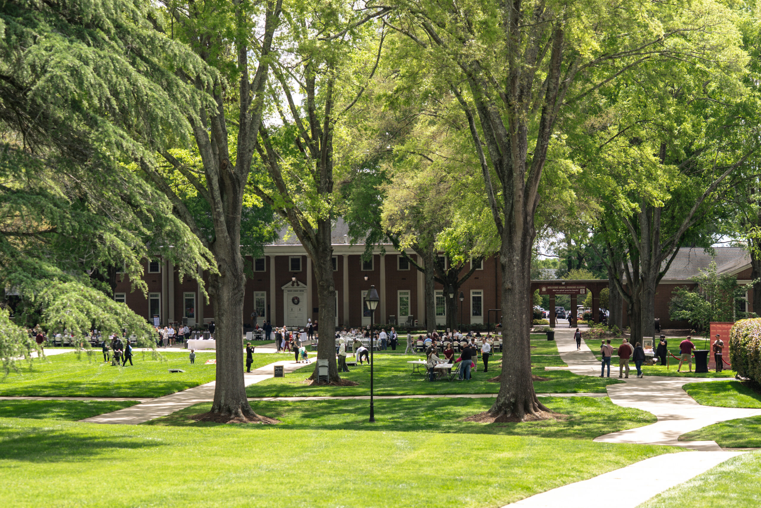 Alumni Day on the Erskine campus