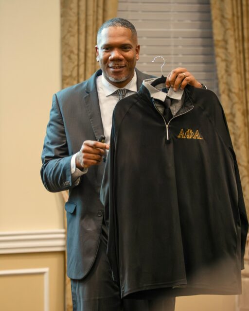 This past Tuesday, Erskine alumni Michael Noble ’99 and Stani Day ’10 presented a “Dress for Success” seminar, helping students prepare for interviews and professional life through guidance on workplace attire and presentation!