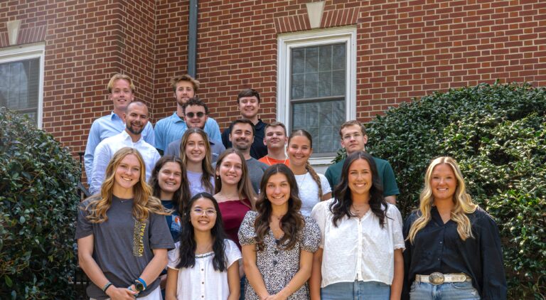 Garnet Circle 25 cropped