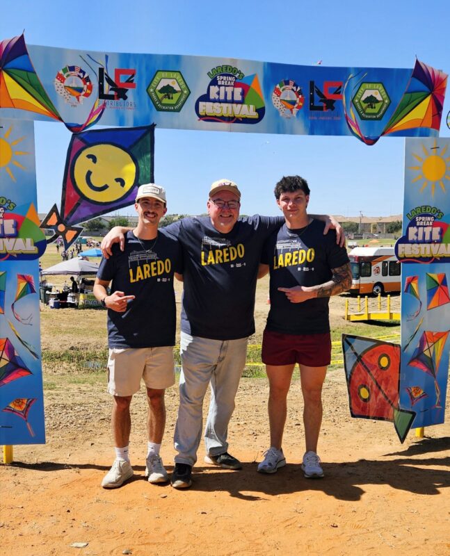 Erskine students and Jamie Williams (center) at the Laredo Kite Festival